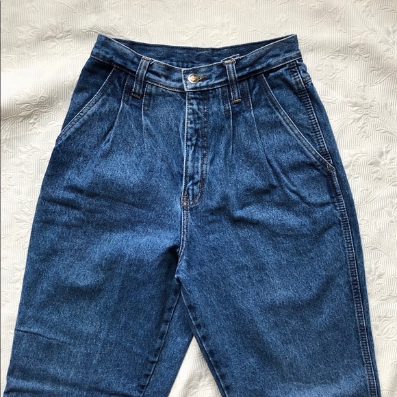 Bill Blass Vintage High Waisted Mom Jeans - Picture 6 of 11